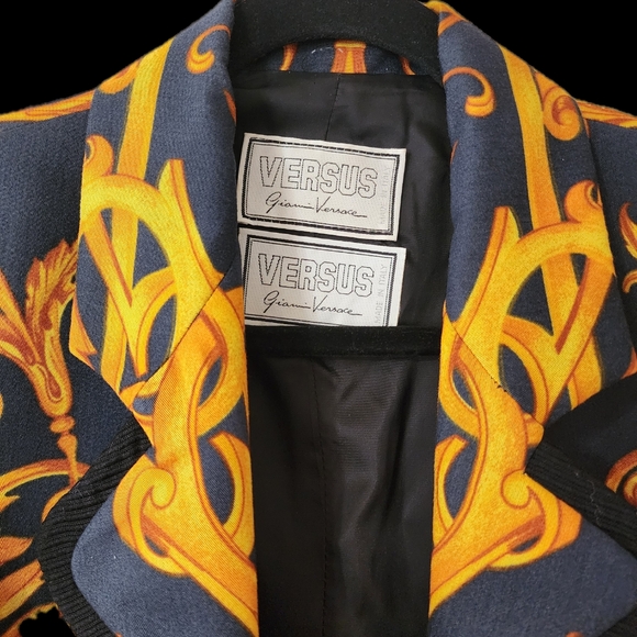 Versus Versace Ladies Baroque Bolero Sz 28/42 Stunning RARE - Picture 8 of 15